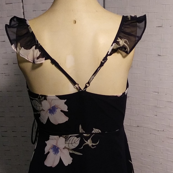 Lulus Wrap Dress - Picture 5 of 8